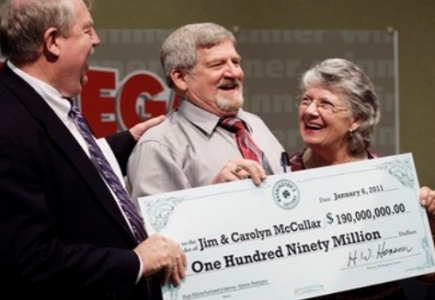 Retiree Hits Half of Mega Millions Jackpot 