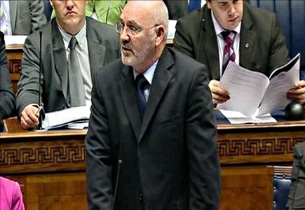 Alex Maskey Seeks Changes to Gambling Legislation