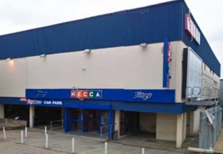 Beford Mecca Bingo Operations Manager Win Award