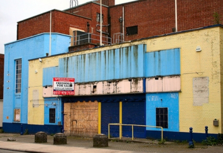 Business Owner Complains: Derelict Bingo Hall Is Ruining Business in the Area